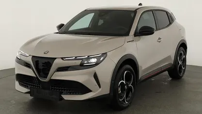 Avorio scala metallic Neu 2025 Alfa Romeo GT Junior Edizione Speciale SUV | 29.375 € (Fairer Preis)