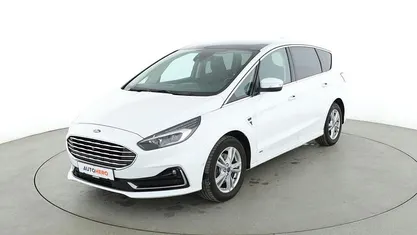 Weiß Gebraucht 2020 Ford S-MAX Titanium Van / Kleinbus | 21.390 € (Guter Preis)