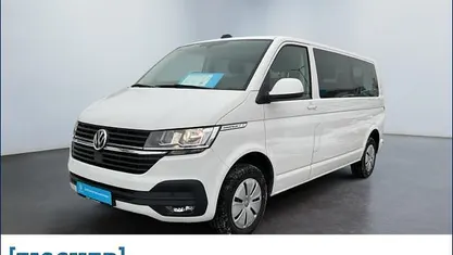 Second-hand VW Caravelle Trendline 150 CP (110 kW) 2024 Alb Van