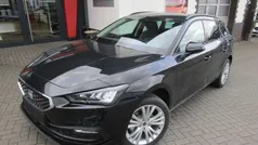 Mitternachtsschwarz Gebraucht 2024 Seat Leon ST Style Kombi | 25.990 € (Fairer Preis)