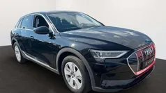 Gebraucht 2019 Audi e-tron Basis SUV | 29.990 € (Guter Preis)