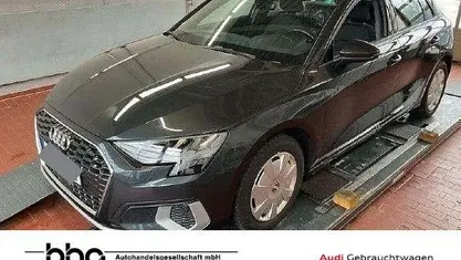 Gebraucht Audi A3 Advanced Plus 116 PS (85 kW) 2021 Limousine