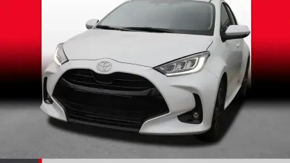 Neu Toyota Yaris 131 PS (96 kW) 2026 Weiß Kleinwagen