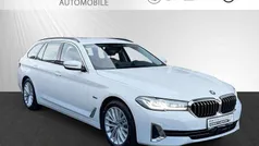 Andere Gebraucht 2023 BMW 530e Luxury Line Kombi | 39.900 € (Guter Preis)