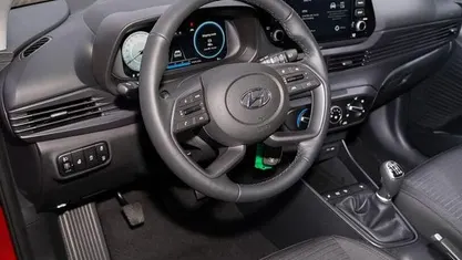 Gebraucht Hyundai i20 Trend 101 PS (74 kW) 2023 Schwarz Kleinwagen