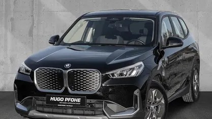 Schwarz Gebraucht 2023 BMW iX1 SUV | 35.489 € (Guter Preis)