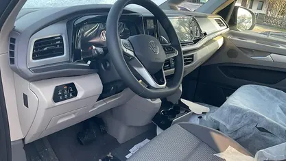 Neu VW Multivan Business 245 PS (180 kW) 2026 Candy weiß Van