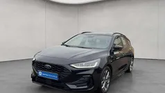 Schwarz Gebraucht 2024 Ford Focus ST-Line Kombi | 24.950 € (Guter Preis)