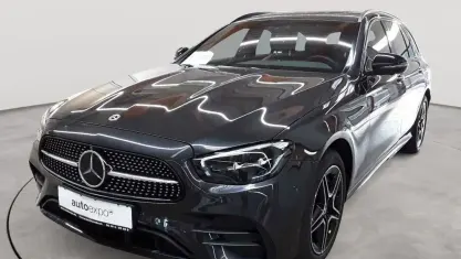 Gebraucht Mercedes E300 AMG 194 PS (142 kW) 2022 Graphitgrau metallic Kombi
