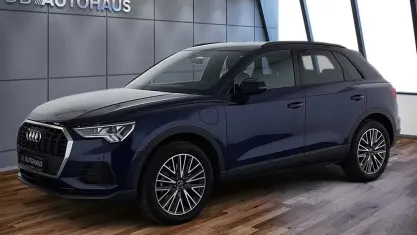 Gebraucht Audi Q3 Ambiente 245 PS (180 kW) 2024 Blau SUV