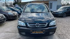 Schwarz Gebraucht 2004 Opel Zafira Elegance Van / Kleinbus | 2.499 € (Fairer Preis)