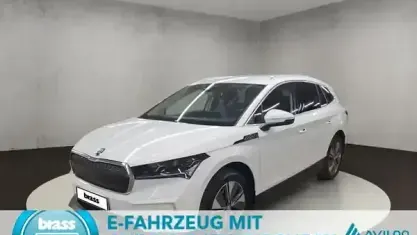 Gebraucht Skoda Enyaq iV 150 kW (204 PS) 2023 Moonweiß perleffekt / moonweiss metallic SUV