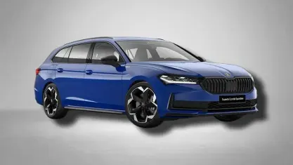 Gebraucht Skoda Superb SportLine 265 PS (194 kW) 2026 Atlantik blau metallic Kombi