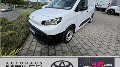 Weiß Neu 2025 Toyota Proace City Van | 24.290 € (Guter Preis)
