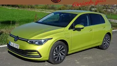 Limonengelb Gebraucht 2022 VW Golf VIII Style Limousine | 27.990 € (Fairer Preis)