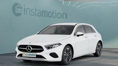 Weiß Gebraucht 2023 Mercedes A180 Progressive Limousine | 28.785 € (Fairer Preis)