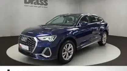 Gebraucht Audi Q3 Sportback Ambiente 190 PS (139 kW) 2024 Navarrablau metallic SUV