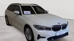 Alpinweiß Gebraucht 2021 BMW 330e Sport Line Kombi | 23.590 € (Fairer Preis)