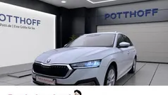 Weiss Gebraucht 2023 Skoda Octavia Style Kombi | 23.777 € (Fairer Preis)