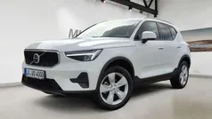 Snow / metallic (metallic) Gebraucht 2023 Volvo XC40 Core SUV | 32.900 € (Fairer Preis)