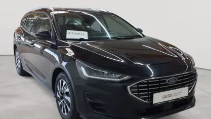 Gebraucht Ford Focus Titanium 120 PS (88 kW) 2022 Obsidianschwarz metallic Kombi