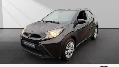Gebraucht Toyota Aygo X Business Edition 72 PS (52 kW) 2024 Schwarz SUV