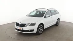 Weiß Gebraucht 2020 Skoda Octavia Soleil Kombi | 18.580 € (Guter Preis)