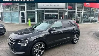 Auroraschwarz metallic Gebraucht 2025 Kia Niro Style SUV | 35.590 € (Fairer Preis)