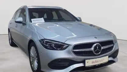 Gebraucht Mercedes C180 Avantgarde 170 PS (125 kW) 2023 Hightechsilber metallic Kombi