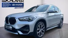 Glaciersilber metallic Gebraucht 2020 BMW X1 Sport Line SUV | 23.480 € (Fairer Preis)
