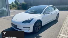 Weiß Gebraucht 2021 Tesla Model 3 Limousine | 25.200 € (Fairer Preis)