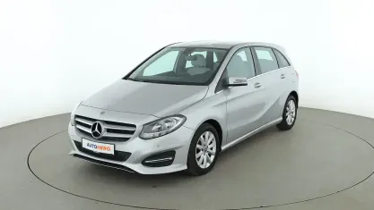 Gebraucht Mercedes B180 Style 122 PS (89 kW) 2017 Grau Kleinwagen