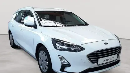 Gebraucht Ford Focus Cool & Connect 120 PS (88 kW) 2022 Frostweiß Kombi