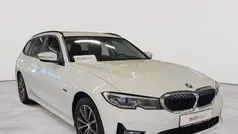 Weiß Gebraucht 2021 BMW 320e Advantage Kombi | 18.990 € (Fairer Preis)