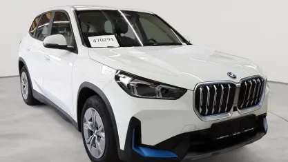Gebraucht BMW iX1 Performance 230 kW (313 PS) 2023 Alpinweiß SUV