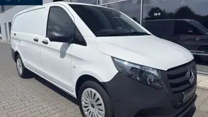 Gebraucht Mercedes Vito 163 PS (119 kW) 2024 Weiß Van