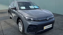 Grau Gebraucht 2024 VW Tiguan R-line SUV | 48.040 € (Superpreis)