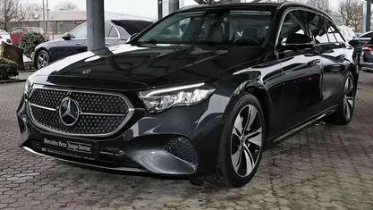 Gebraucht 2024 Mercedes E300 Avantgarde Kombi | 42.490 € (Superpreis)