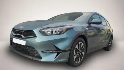 Neu Kia Ceed Sportswagon 140 PS (102 kW) 2026 Grau Kombi