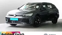 Gebraucht 2025 VW Passat R-line Kombi | 49.890 € (Superpreis)