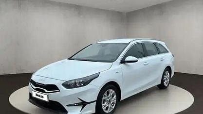 Używany Kia Ceed Vision 140 KM (102 kW) 2025 Biały Hatchback