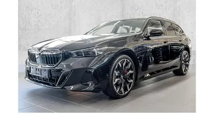 Gebraucht BMW 550e M Sport 489 PS (359 kW) 2025 Kombi