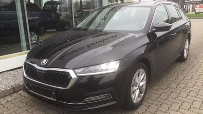 Schwarzmagicperleffekt Gebraucht 2024 Skoda Octavia Style Kombi | 28.990 € (Guter Preis)