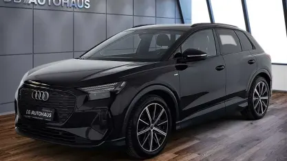 Gebraucht Audi Q4 e-tron Ambiente 194 kW (265 PS) 2023 Schwarz SUV