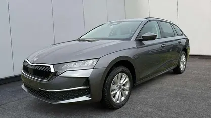 Gebraucht 2025 Skoda Octavia Selection Kombi | 34.069 € (Guter Preis)