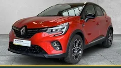Rot Gebraucht 2021 Renault Captur Intens SUV | 18.890 € (Fairer Preis)