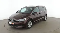 Rot Gebraucht 2017 VW Touran Highline Van / Kleinbus | 18.680 € (Fairer Preis)