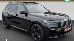 Black sapphire metallic (475) Gebraucht 2022 BMW X7 M Sport SUV | 68.990 € (Fairer Preis)