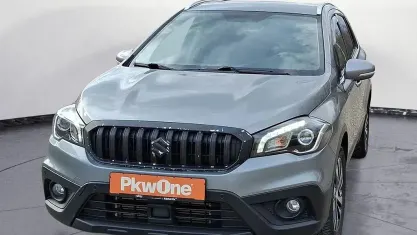 Gebraucht Suzuki SX4 Comfort 111 PS (81 kW) 2019 Silber Limousine