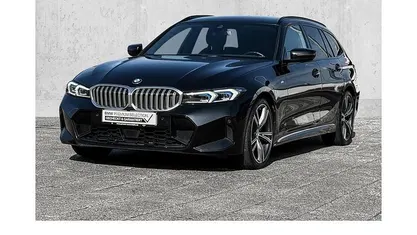 Gebraucht BMW 320 M Sport 190 PS (139 kW) 2023 Black sapphire Kombi